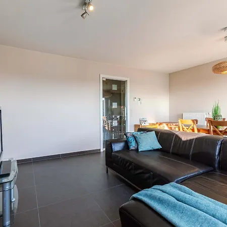 Superb Duplex In A Recently Finished Building, Very Centrally Located But Still Within Walking Distance Of The Sea And The Beach * Ostende